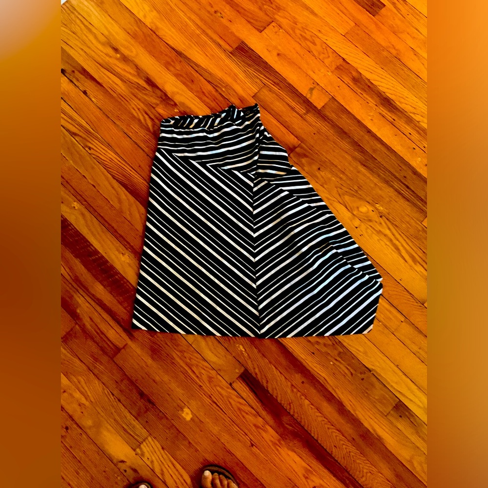 Asymmetrical black and white skirt